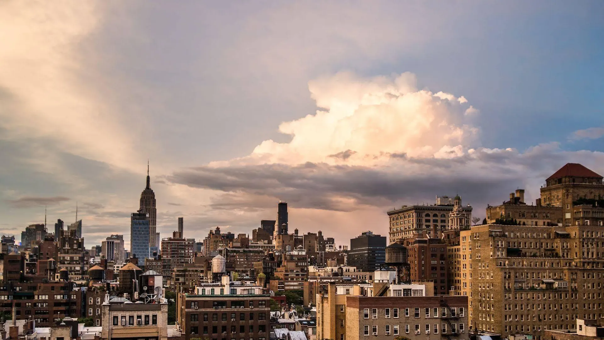 Washington Square Hotel New York 4*,