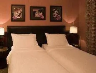 Washington Square Hotel New York 4*,